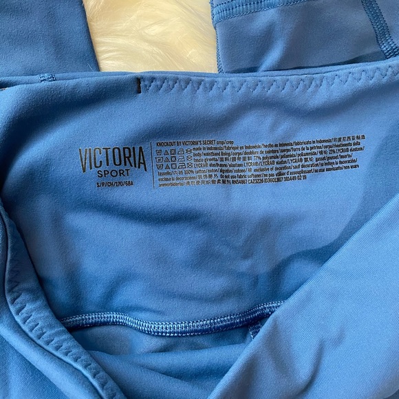 Victoria’s Secret Sport Knockout Crop Island Blue - Picture 5 of 5